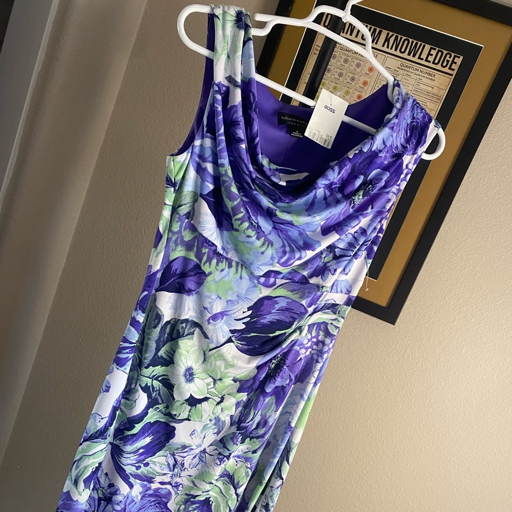 Purple floral dress size 8 Woman .. new with tags